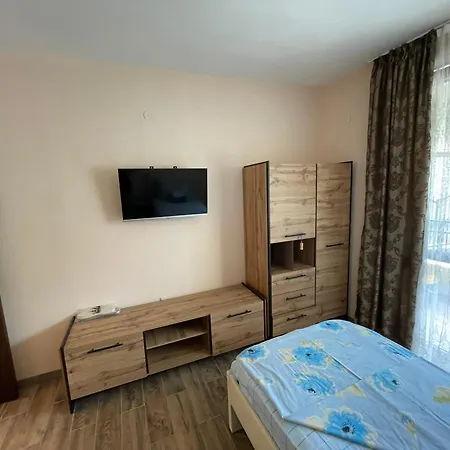 Peevi 네세부르